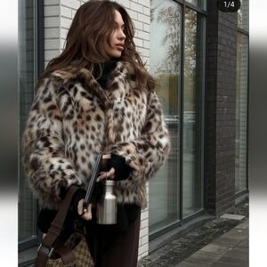 BNWT! ZARA FAUX FUR Coat